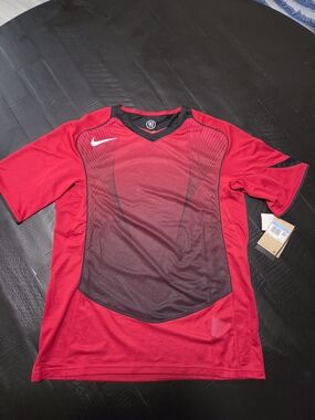 Nike Men’s Red & Black Athletic Shirt